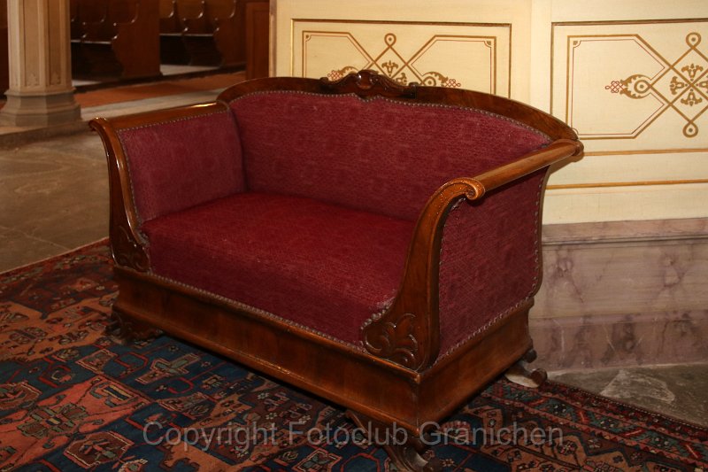 Brit Mila Sofa - 02.jpg